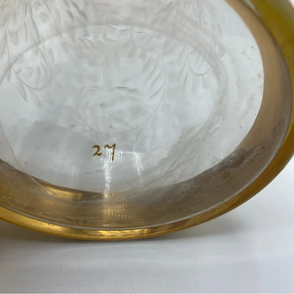 Vintage 24k Etched Gold Trim Decanter With 8 Cups